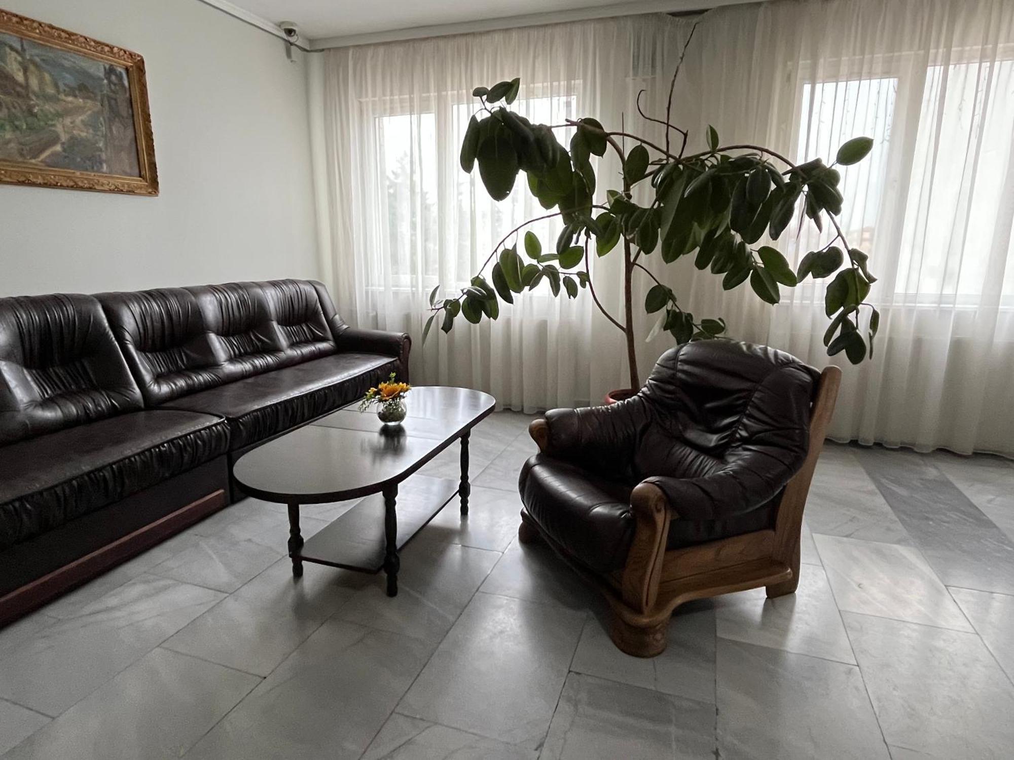 Park Hotel Ivailo Veliko Tarnovo Exterior photo